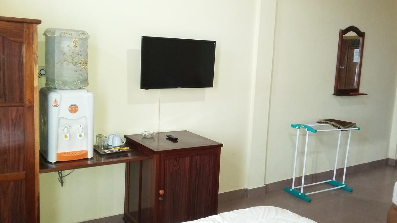 Hotel Ar - Riyadh Kualatungkal Buitenkant foto
